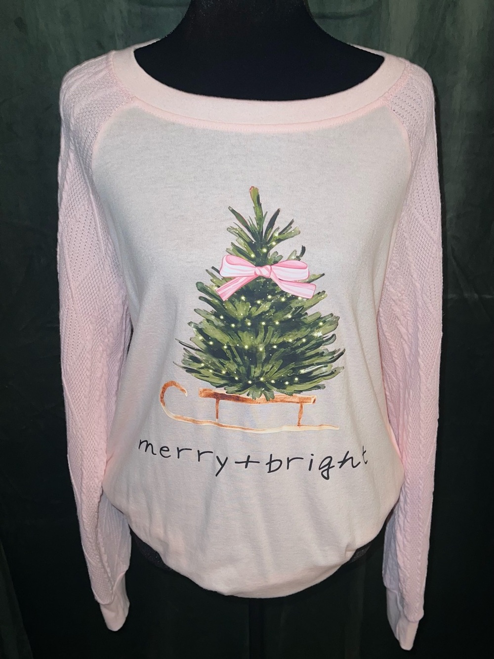 SUPER SOFT & SO CUTE! 💗🌲Pink 'Merry + Bright' Christmas Tree Pullover Sweater